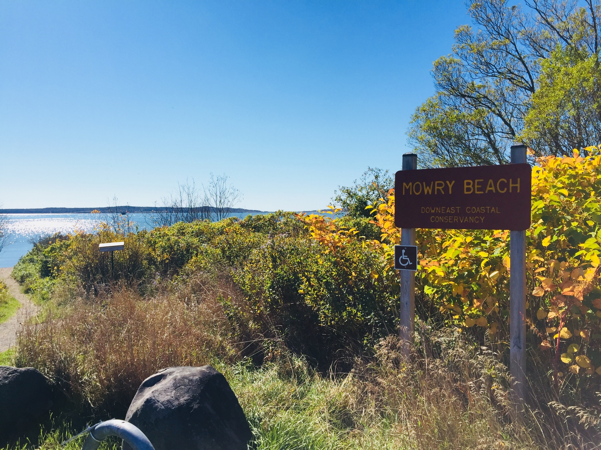 Mowry Beach Trail from the Pleasant Street trailhead